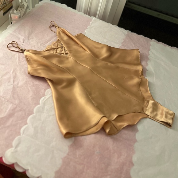 VTG 90s La Senza champagne lingerie Small shortie onesie satin 100% polyester - Picture 2 of 16